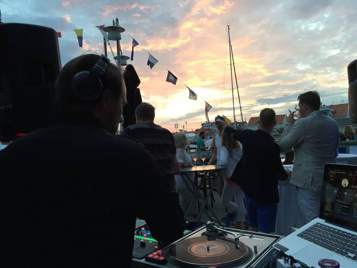 11012800_979001608811337_2247202614612297368_n